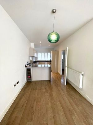 Photo 19- click for photo gallery